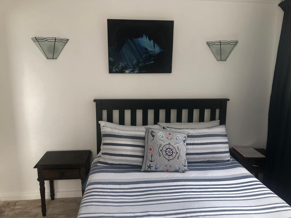 Ollava Guesthouse Simon's Town Eksteriør billede