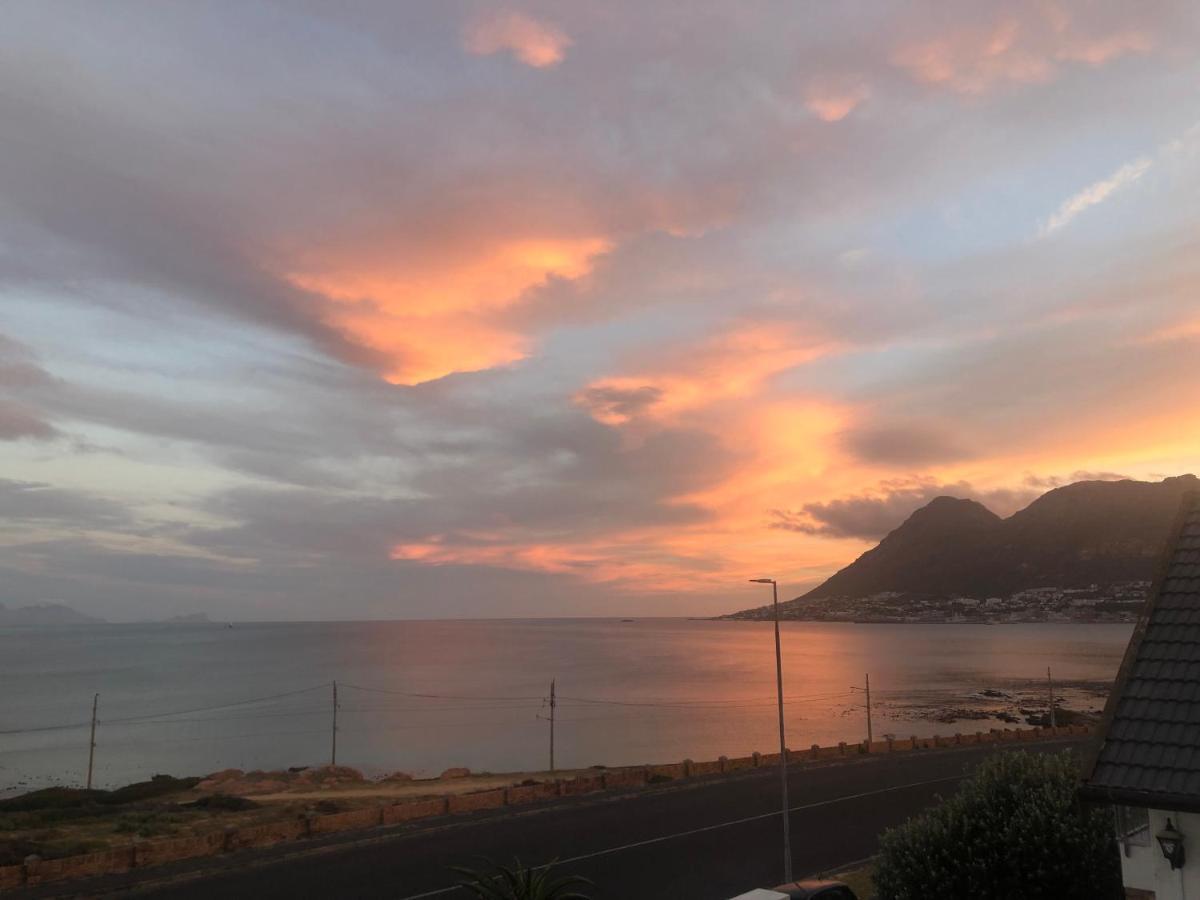 Ollava Guesthouse Simon's Town Eksteriør billede