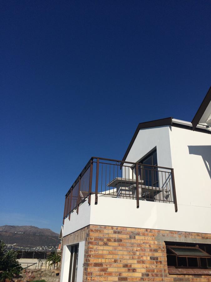 Ollava Guesthouse Simon's Town Eksteriør billede