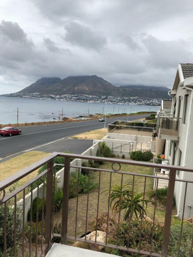 Ollava Guesthouse Simon's Town Eksteriør billede
